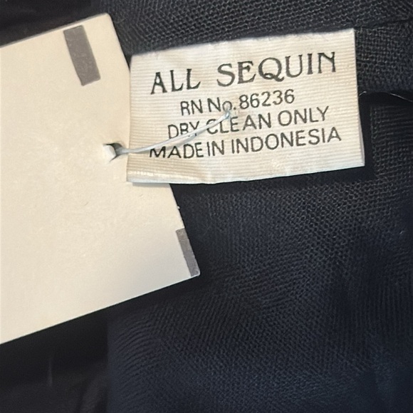 NWT Women’s Vintage 80’s All Sequin Ball Cap Hat Cap with Moon & Star Design - Picture 6 of 6